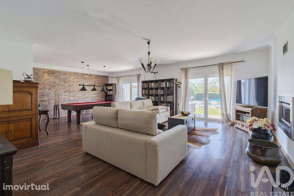 Casa / Villa T4 em Pinhal Novo de 300,00 m2 - Grande imagem: 5/23