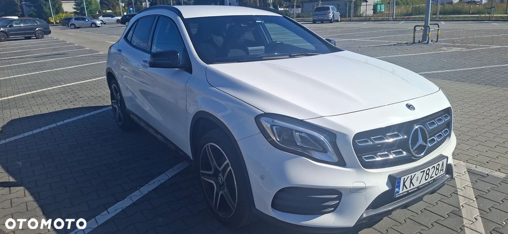Mercedes-Benz GLA 200 7G-DCT AMG Line - 8