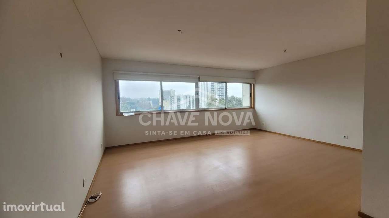 T3 c/ 2 Lugares de Garagem e Arrumos em Moreira da Maia - Grande imagem: 3/13