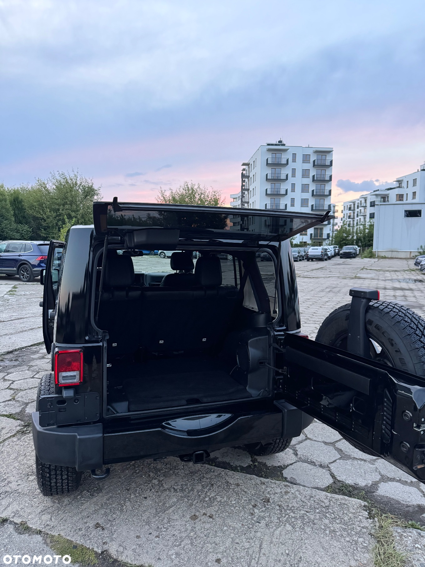 Jeep Wrangler Unlimited Hard-Top 3.6 Automatik Sahara - 10