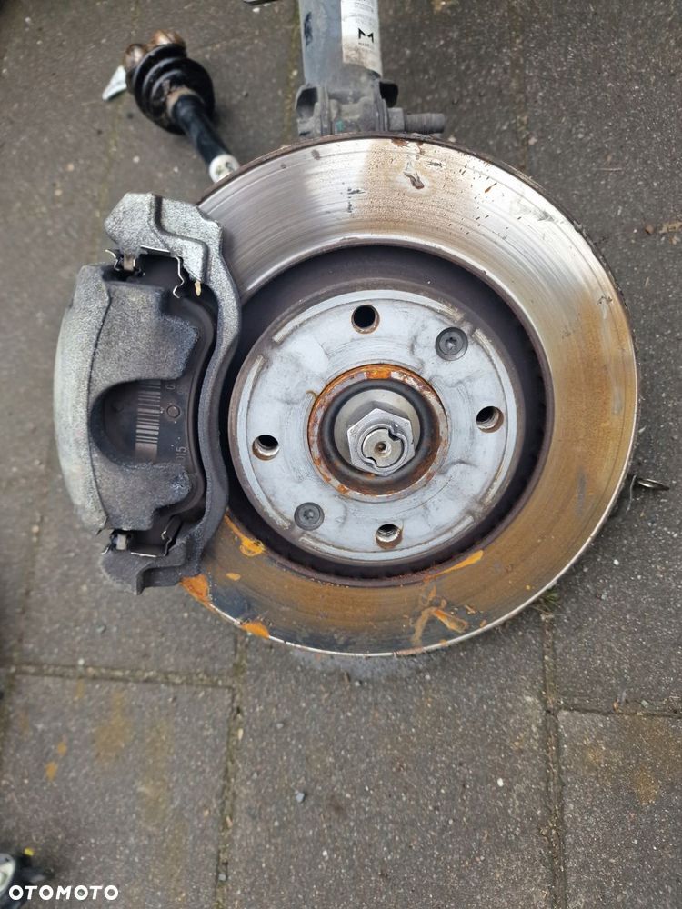 mcpherson zwrotnica opel corsa f lewa 9837410780 - 2