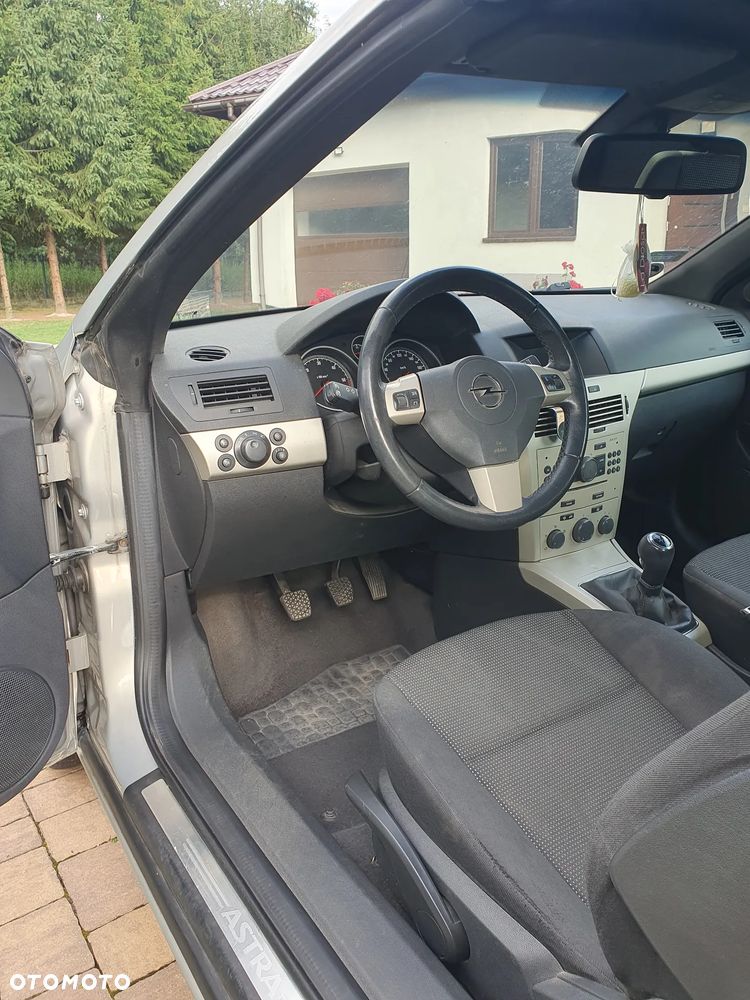 Opel Astra - 9