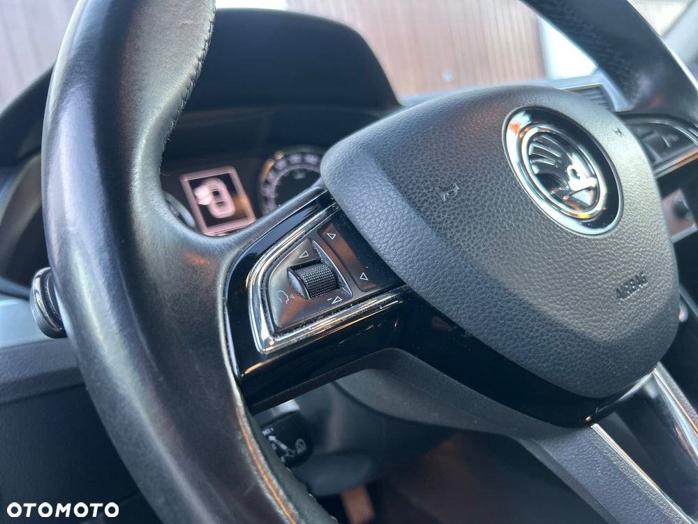 Skoda Superb 1.8 TSI Ambition DSG - 28