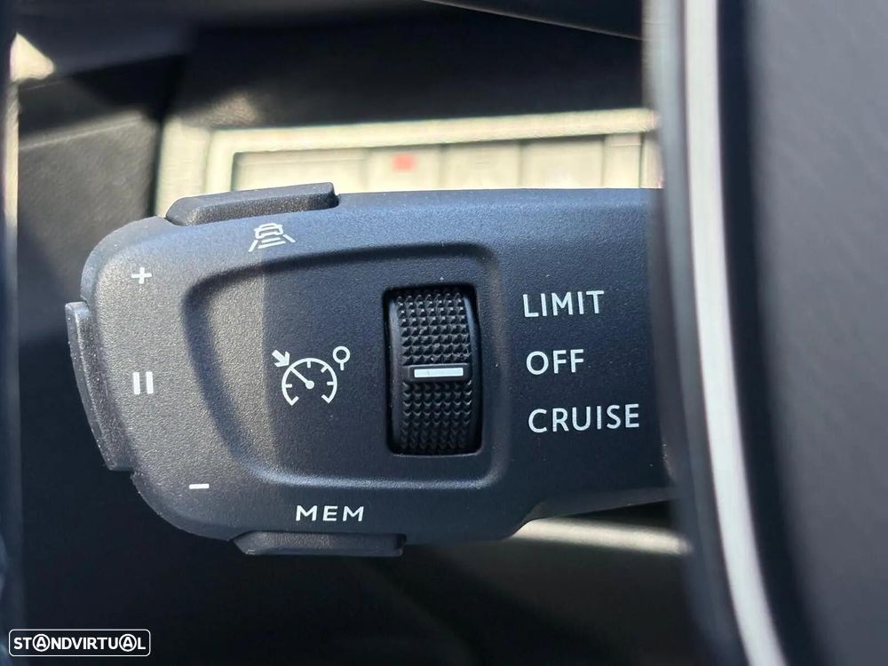 Peugeot 3008 1.6 Hybrid GT e-EAT8 - 40
