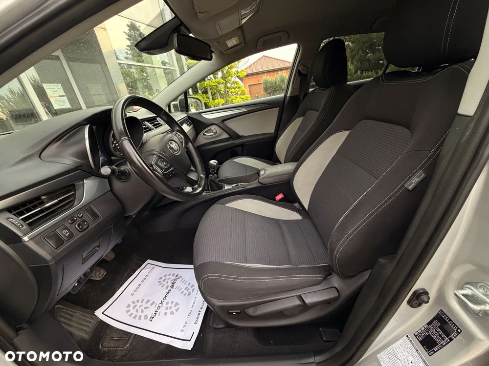 Toyota Avensis 2.0 Prestige MS - 36