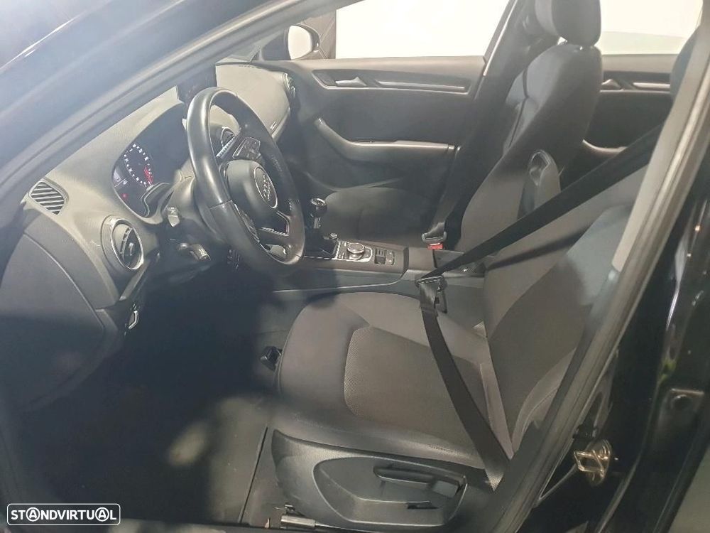 Audi A3 Sportback 2.0 TDI - 5