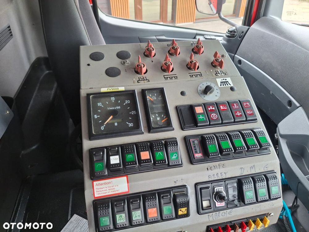 Mercedes-Benz Axor 1829 Zamiatarka Optifant70 2 Silniki Szczotki Lewa i Prawa Strona Karcher PM10 Listwa Ciśnieniowa - 23