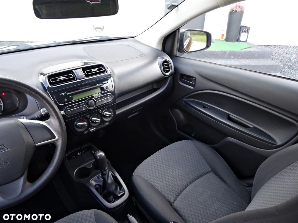 Mitsubishi Space Star - 22