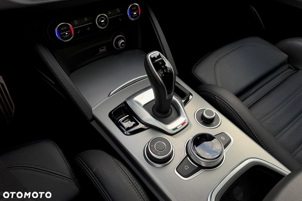 Alfa Romeo Stelvio 2.0 Turbo Veloce Q4 - 21