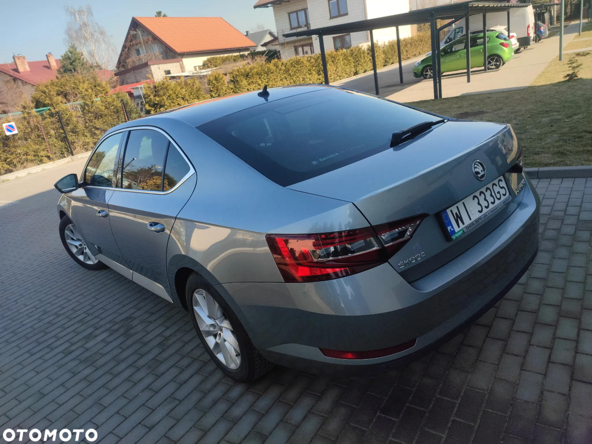 Skoda Superb 1.8 TSI Ambition DSG - 7