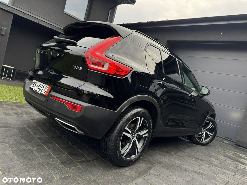 Volvo XC 40 D3 SCR R-Design - 4