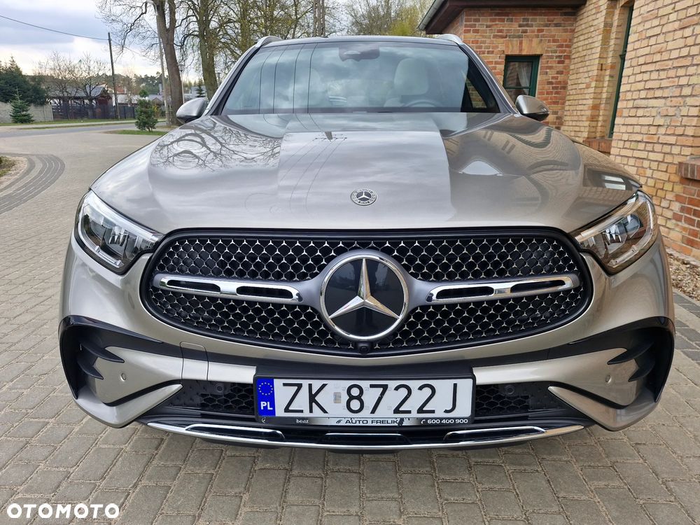 Mercedes-Benz GLC - 14