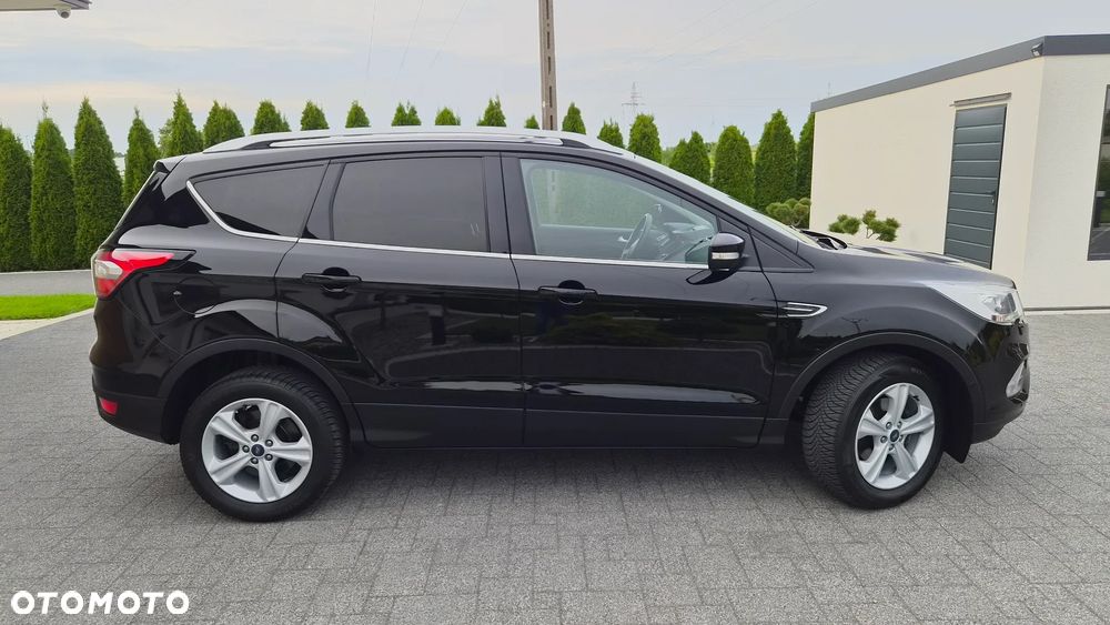 Ford Kuga 1.5 EcoBoost 2x4 Titanium - 25