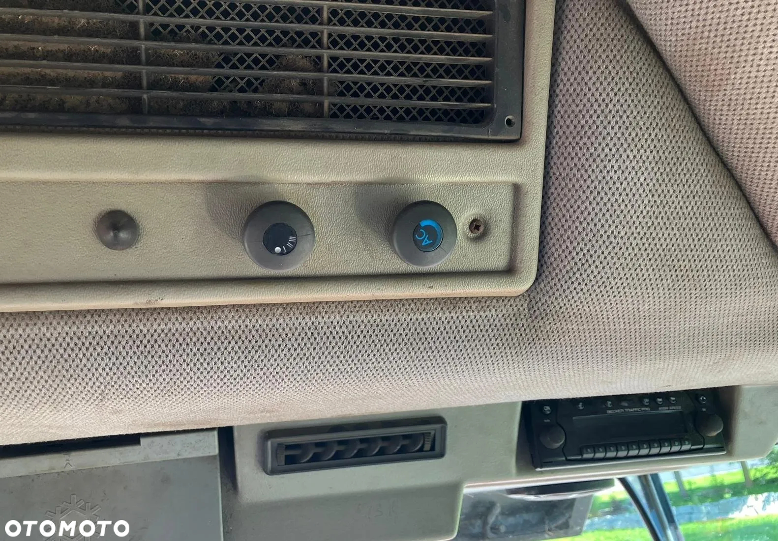 Claas Dominator 108 SL Kombajn zbożowy , 6-cylindrowy mercedes, ROK 1992, 221 KM - 14