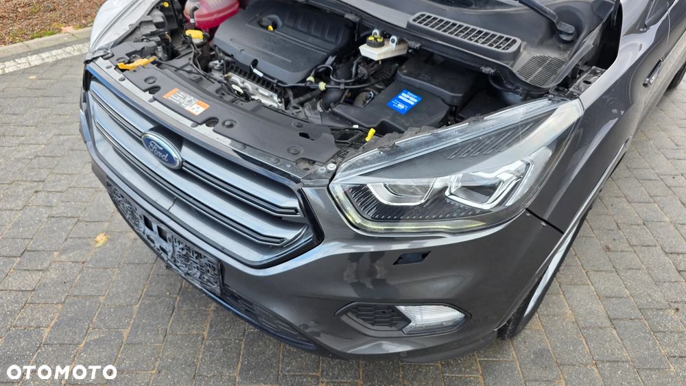 Ford Kuga 1.5 EcoBoost 2x4 ST-Line - 8