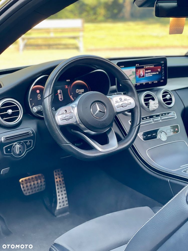 Mercedes-Benz Klasa C 300 9G-TRONIC - 12