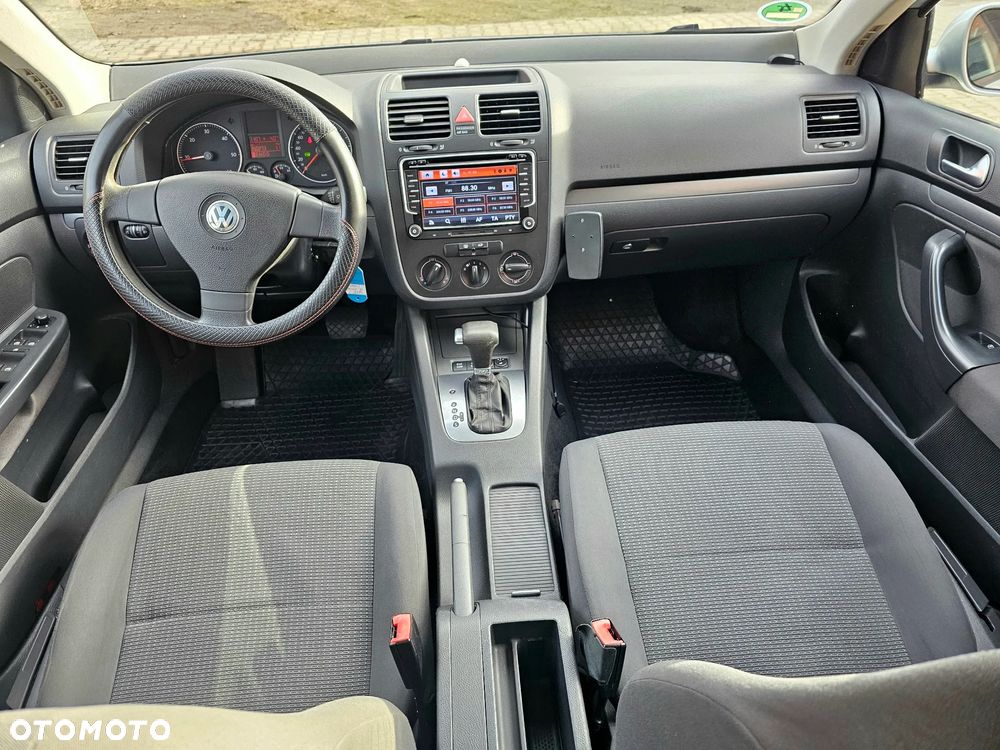 Volkswagen Golf Variant 1.9 TDI DPF DSG Comfortline - 5