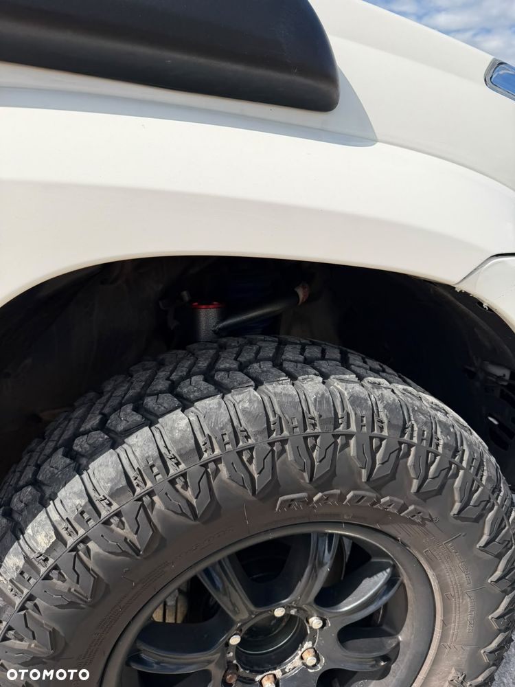 Toyota Land Cruiser - 16