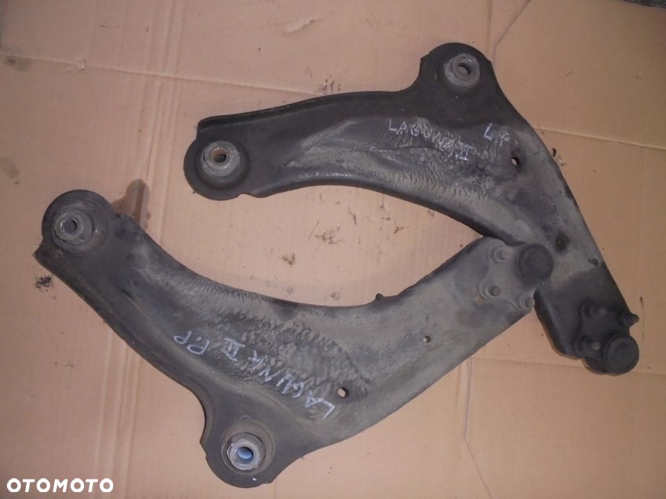 WAHACZ PRAWY LEWY PRZOD LAGUNA II - 1