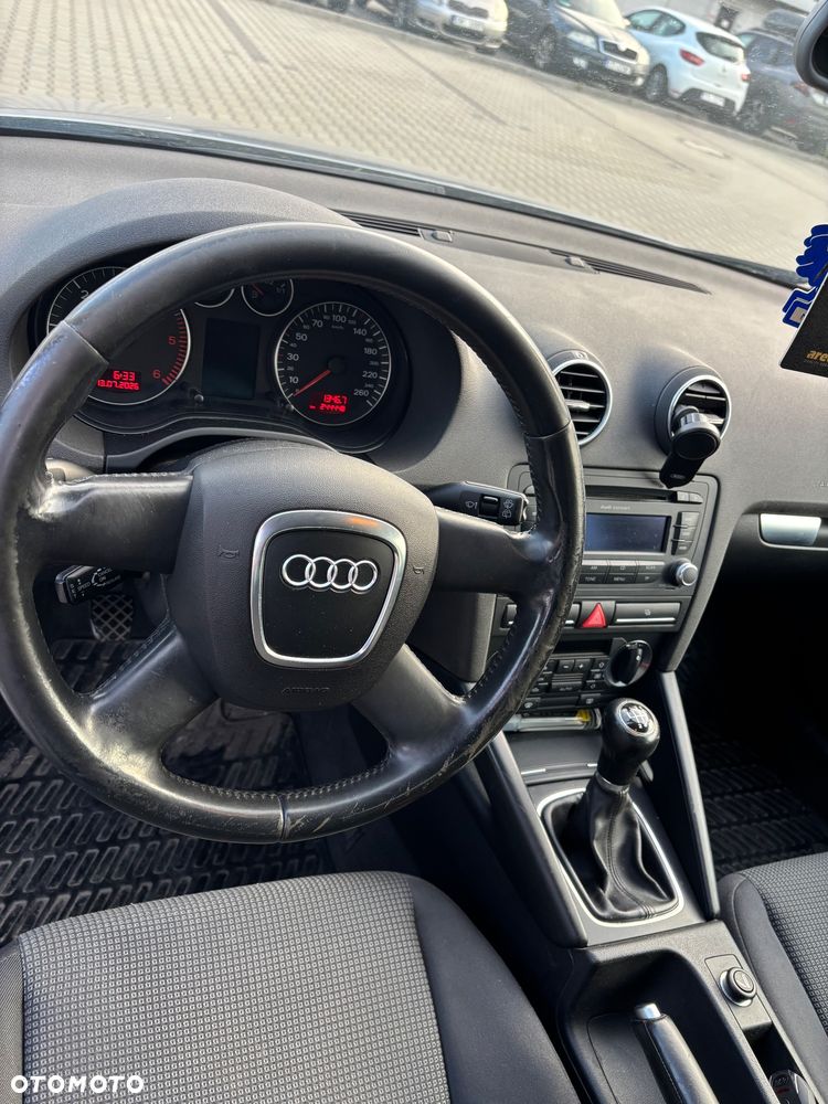 Audi A3 Sportback 2.0 TDI Ambiente - 10