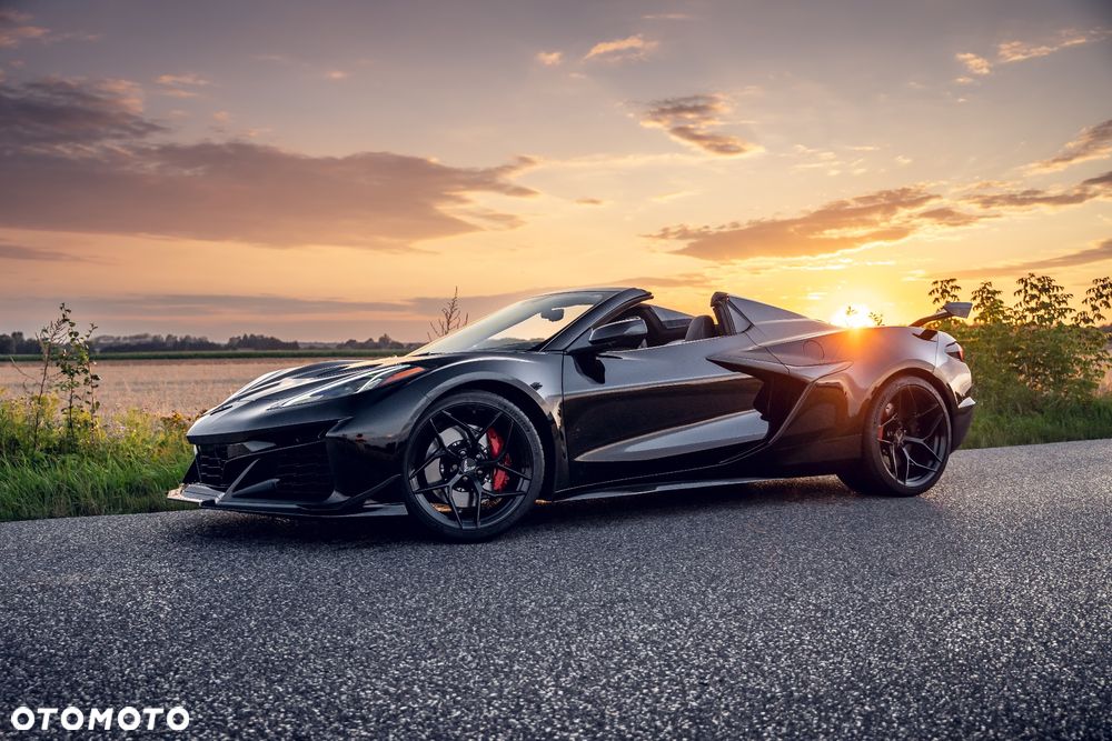 Chevrolet Corvette - 1