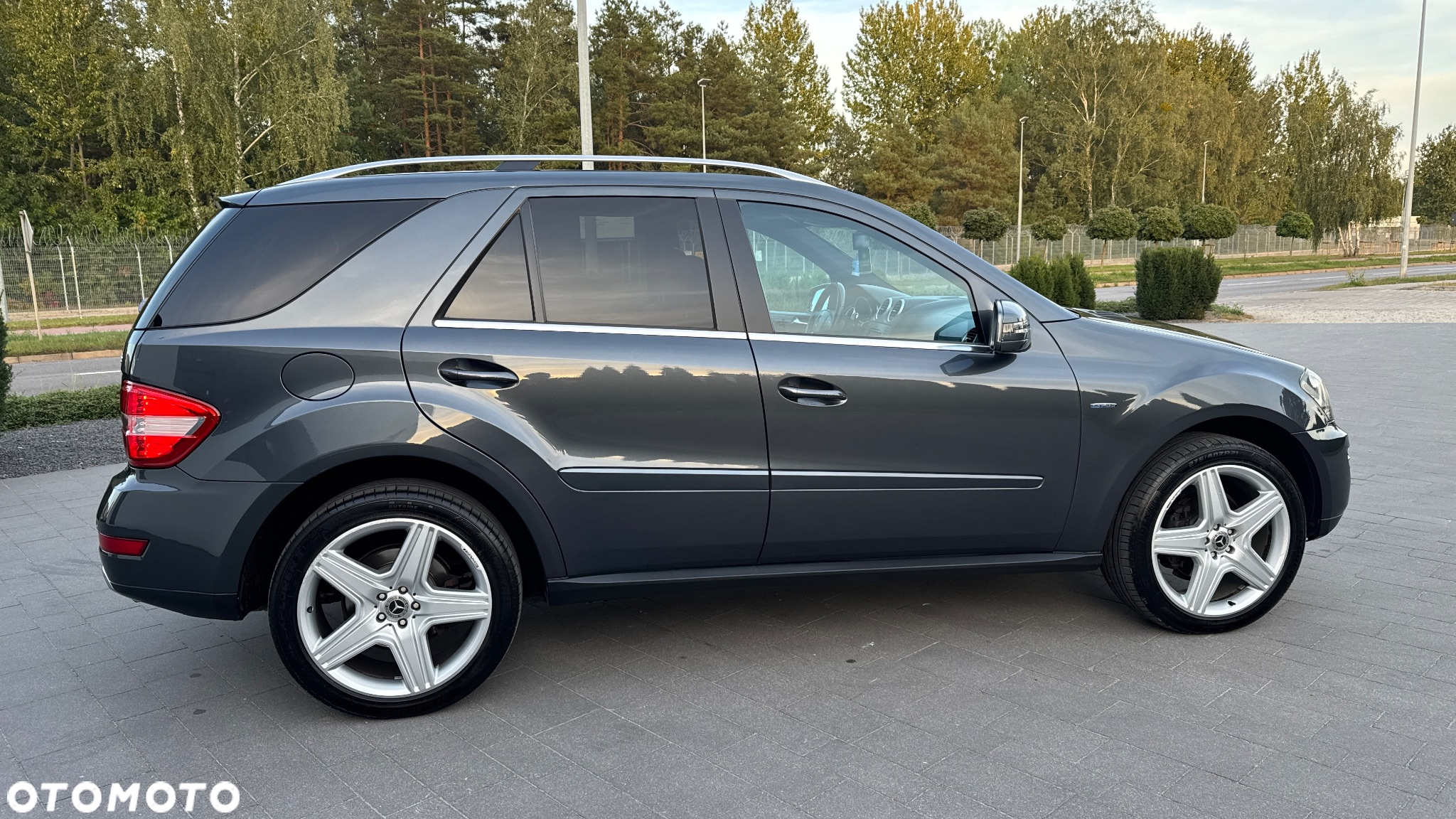 Mercedes-Benz ML 300 CDI BlueEff 4-Matic - 25