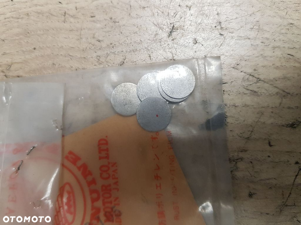 Płytki zaworowe 0,5 Honda VT700 VT800 VT1100 14466-ME9-000 - 2