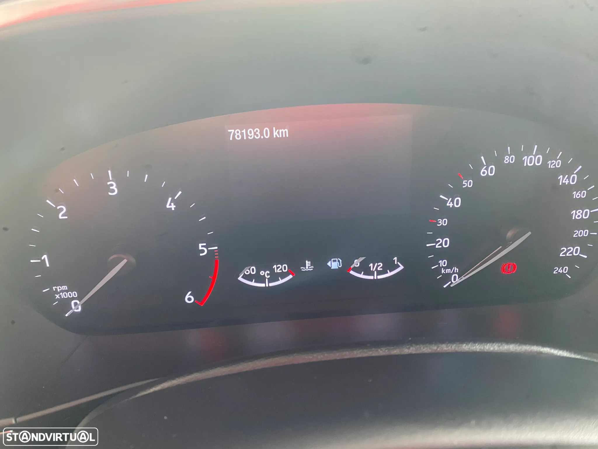 Ford Focus SW 1.5 TDCi EcoBlue Active X - 24