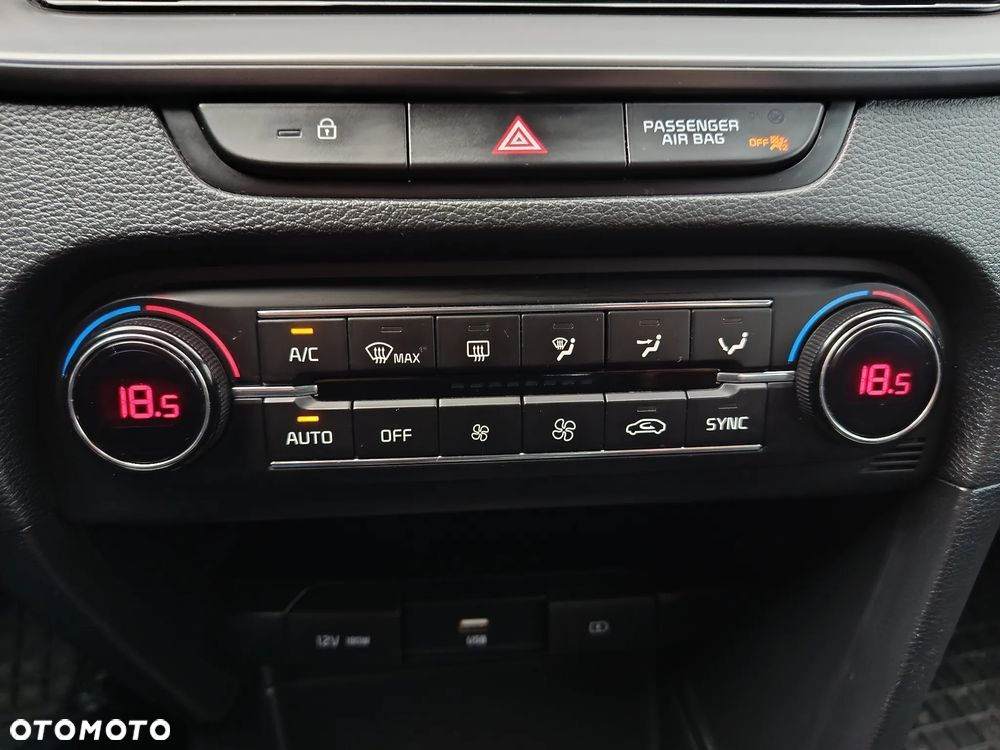 Kia Ceed 1.6 CRDi SCR L Business Line - 15