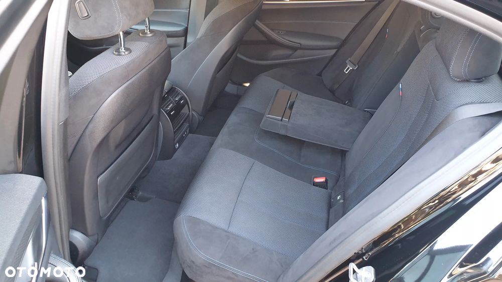 BMW Seria 5 520d MHEV Sport - 32
