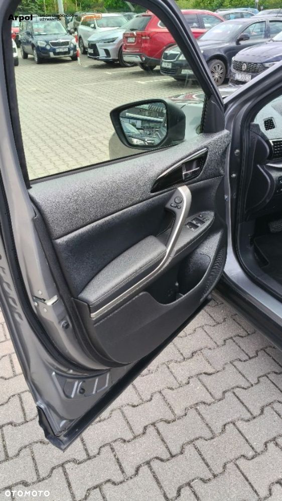 Mitsubishi Eclipse Cross - 7