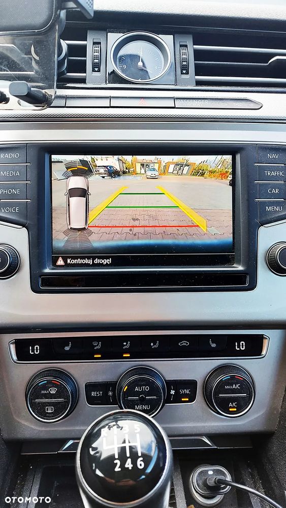 Volkswagen Passat 2.0 TDI BMT Comfortline - 11