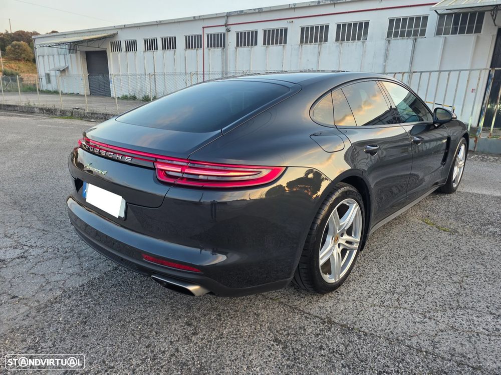 Porsche Panamera 4 E-Hybrid Executive - 3