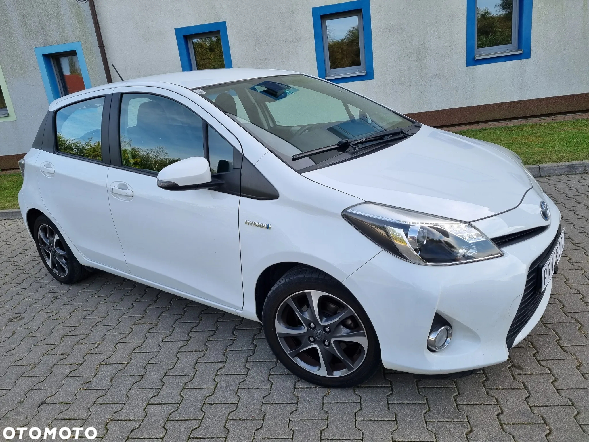 Toyota Yaris Hybrid 1.5 VVT-i Style - 26