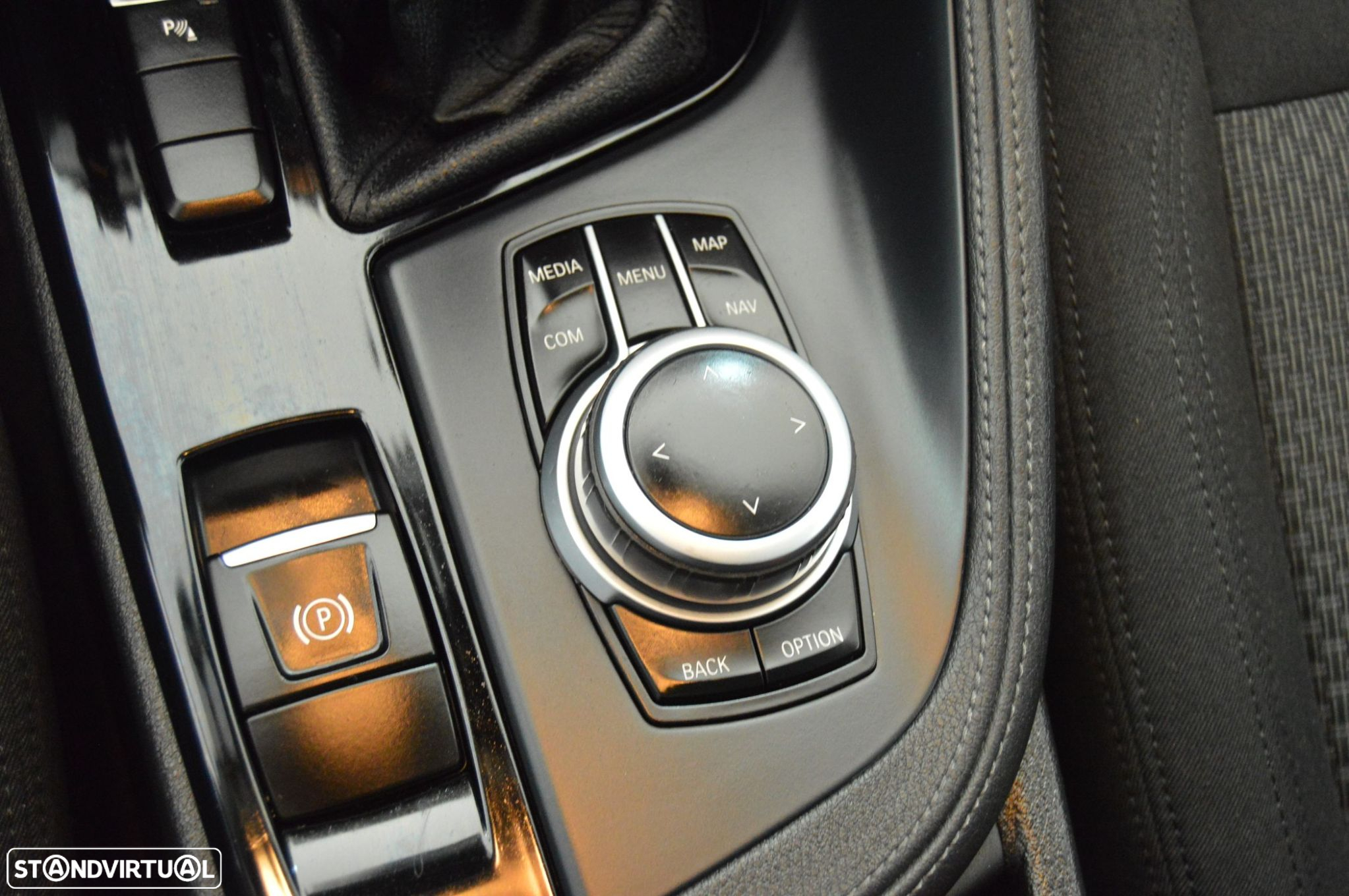 BMW X2 16 d sDrive Advantage - 38