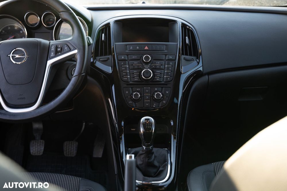 Opel Astra 1.6 CDTI DPF ecoFLEX TourerStart/Stop ENERGY - 16