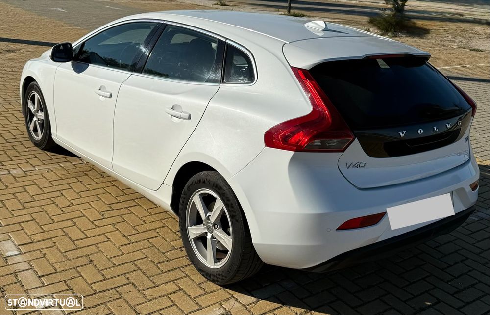 Volvo V40 D2 Momentum - 7
