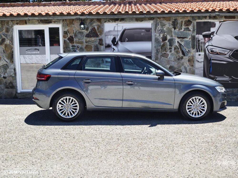 Audi A3 Sportback 1.6 TDI Design - 8