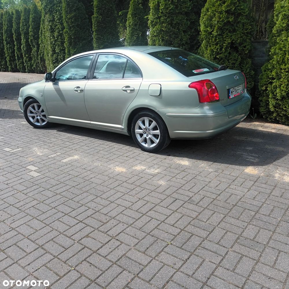 Toyota Avensis 2.0 VVT-i Sol Plus - 12