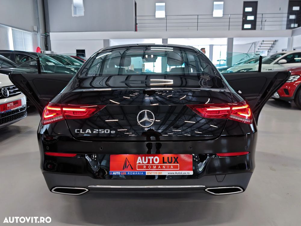 Mercedes-Benz CLA 250 e 8G-DCT - 35