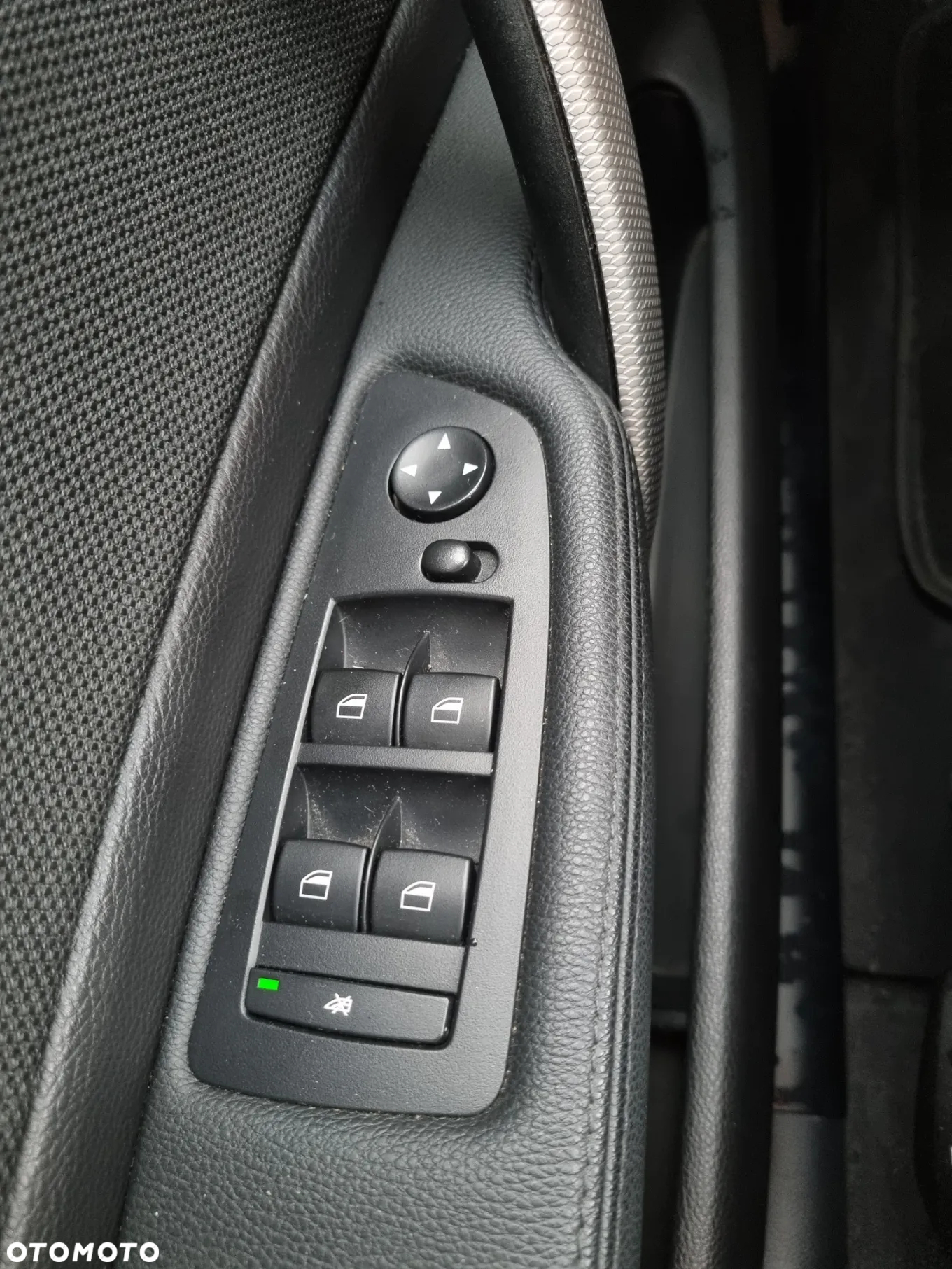 BMW Seria 1 116i - 15