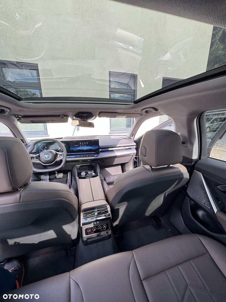 BMW Seria 5 - 25