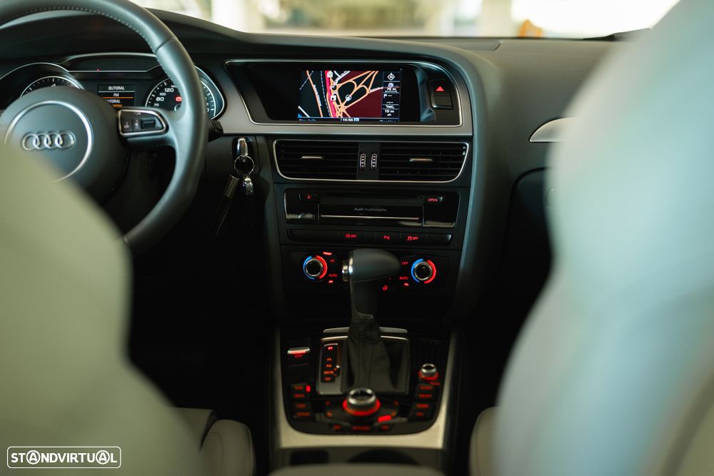 Audi A4 2.0 TDI multitronic Business Line Sport - 25