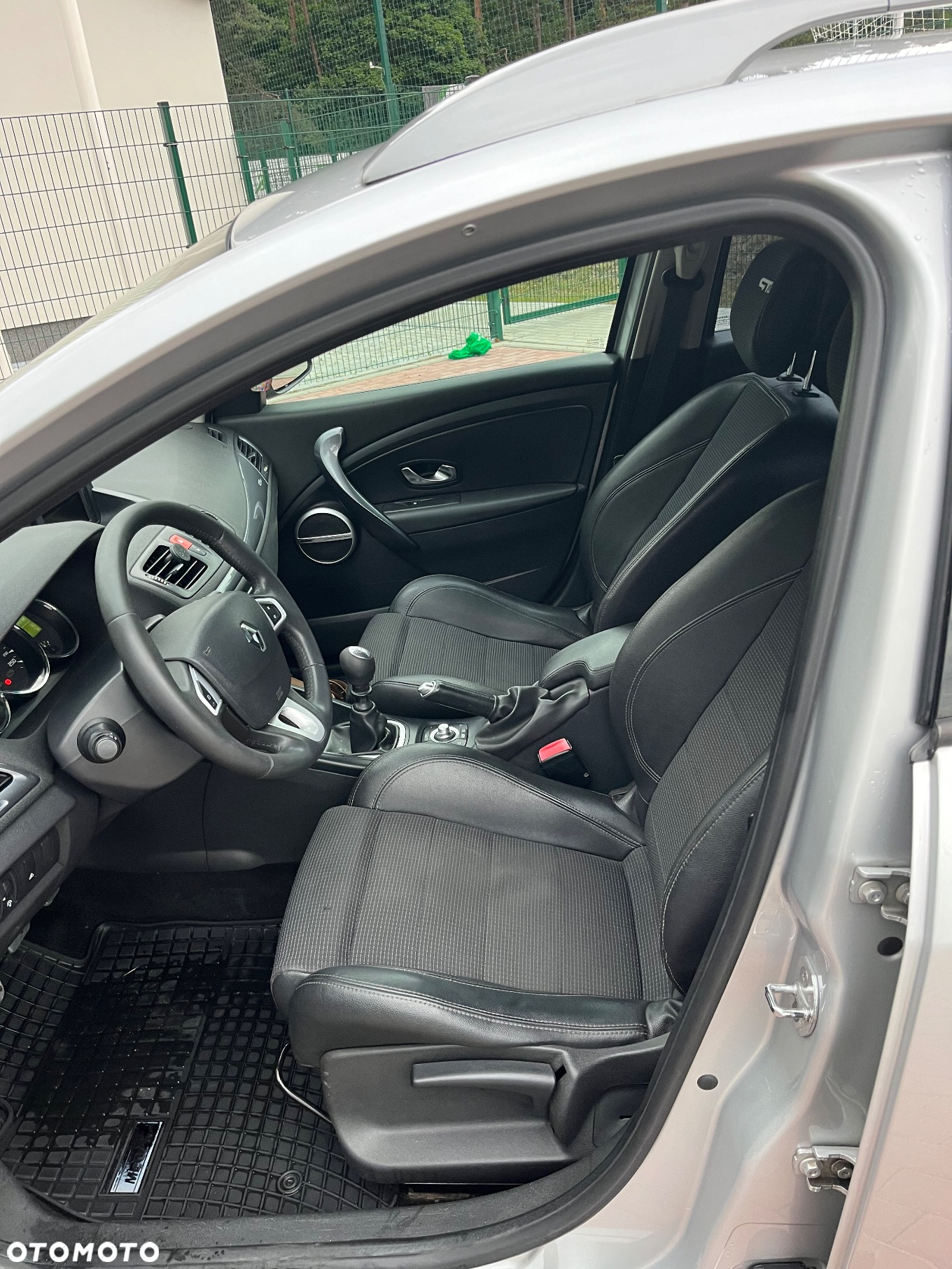 Renault Megane Grandtour TCe 130 Bose Edition - 8