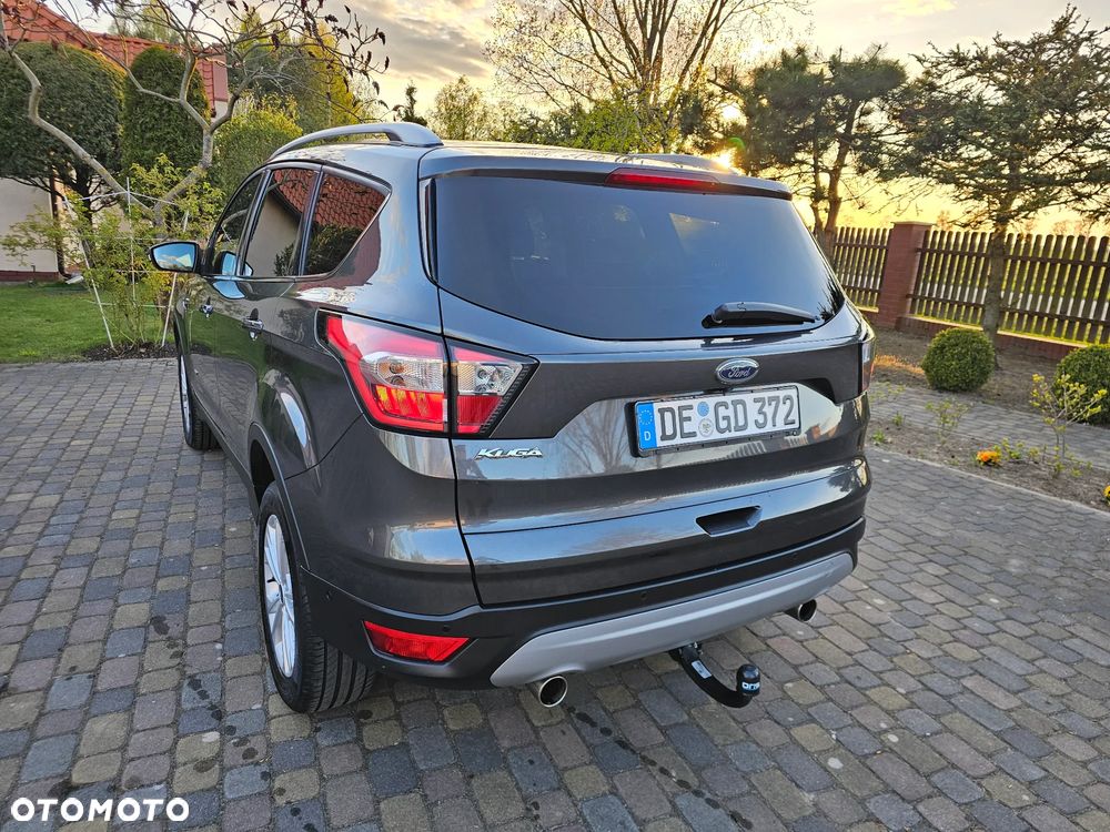 Ford Kuga - 10