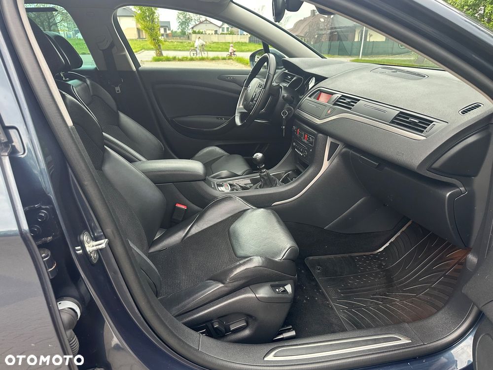 Citroën C5 HDi 165 FAP Exclusive - 17