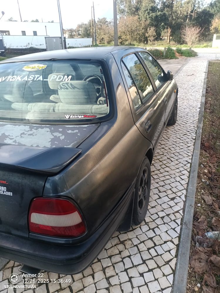 Nissan Sunny Hatchback 1.4 SLX - 6