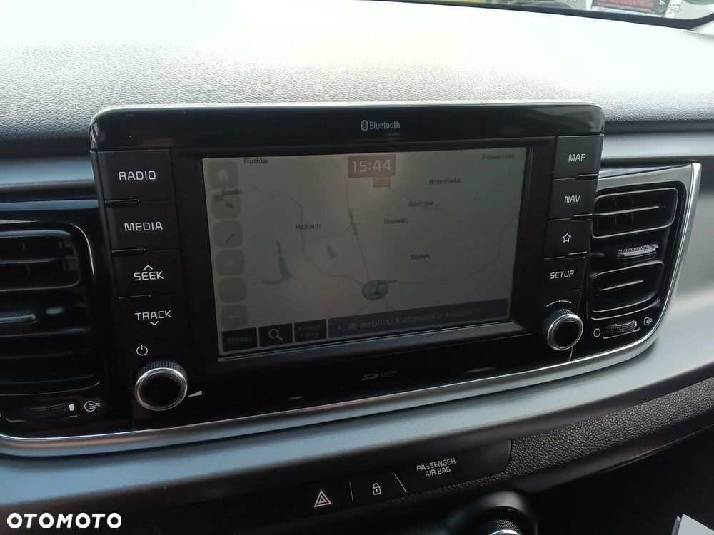 Kia Rio - 19
