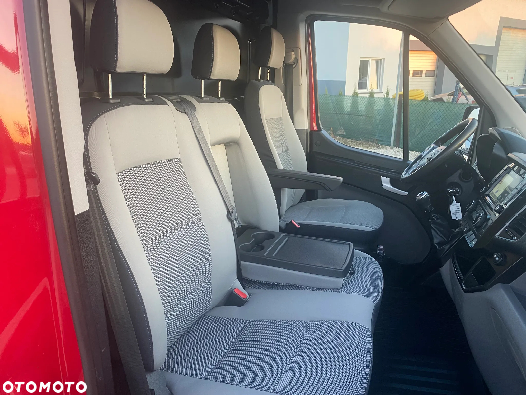 Hyundai H350 - 32