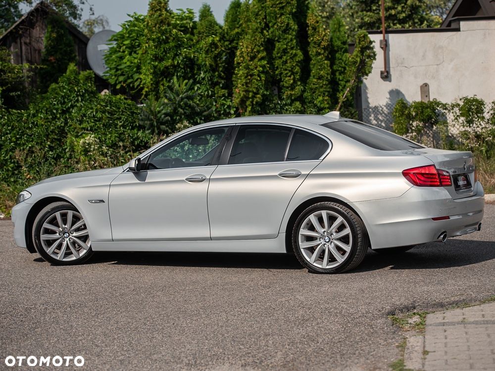 BMW Seria 5 535i xDrive Sport-Aut Luxury Line - 10